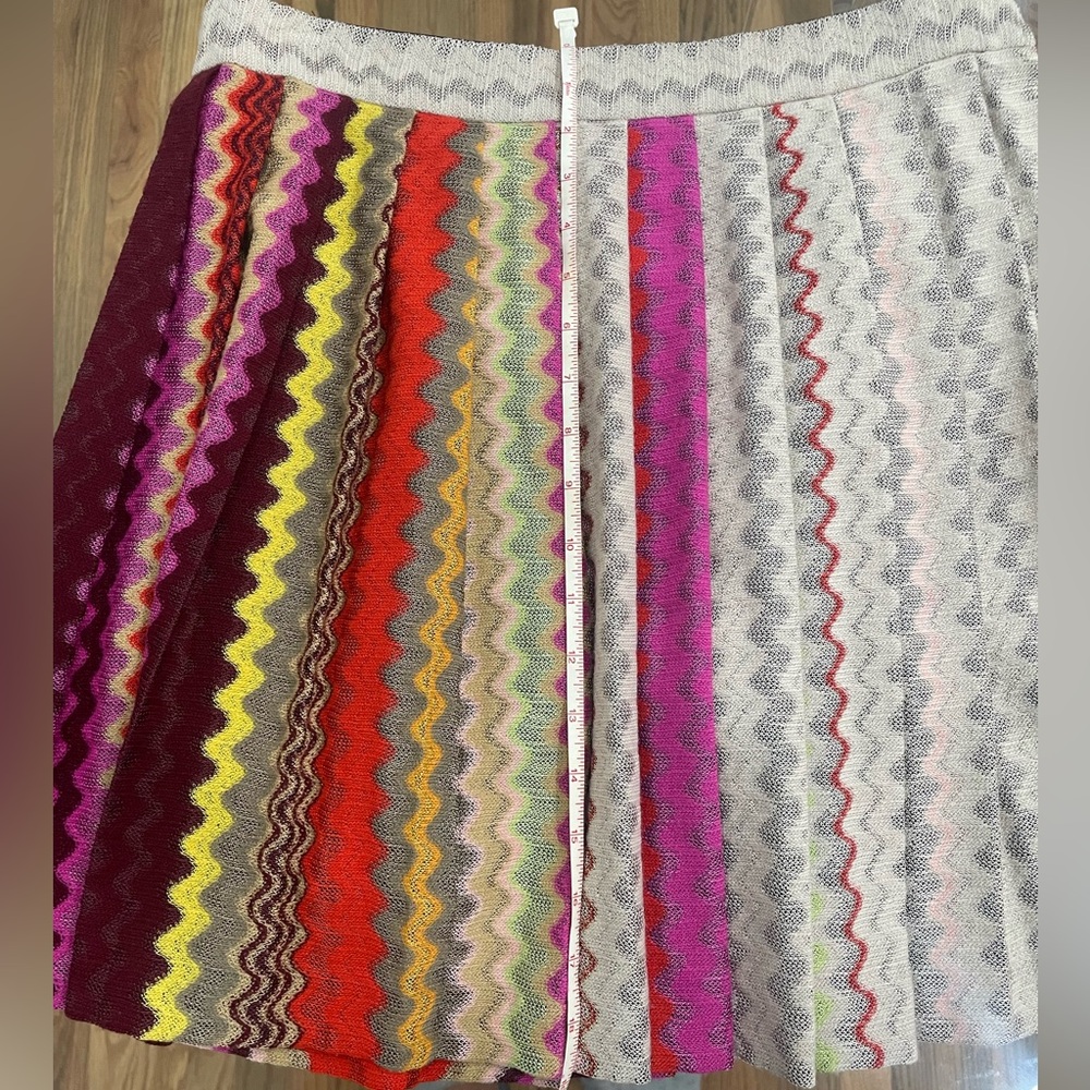 Like new pleated colorful Missoni skirt very fine fabric